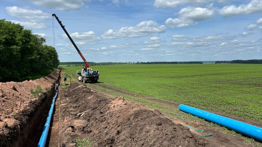 Монтаж производится непосредственно в траншее – враструб – без применения сварочного оборудования truby-pvh-o-ot-gruppy-poliplastik-01.jpg
