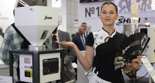 На Rosplast-2026 SHINI RUSSIA подписала соглашение об эксклюзивном сотрудничестве с международным холдингом SHINI GROUP
